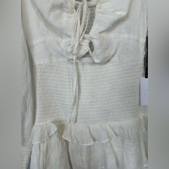 NWT*** ASTR THE LABEL MARIETTA WHITE CINCHED BUST CUTOUT MINI DRESS - Picture 6 of 13